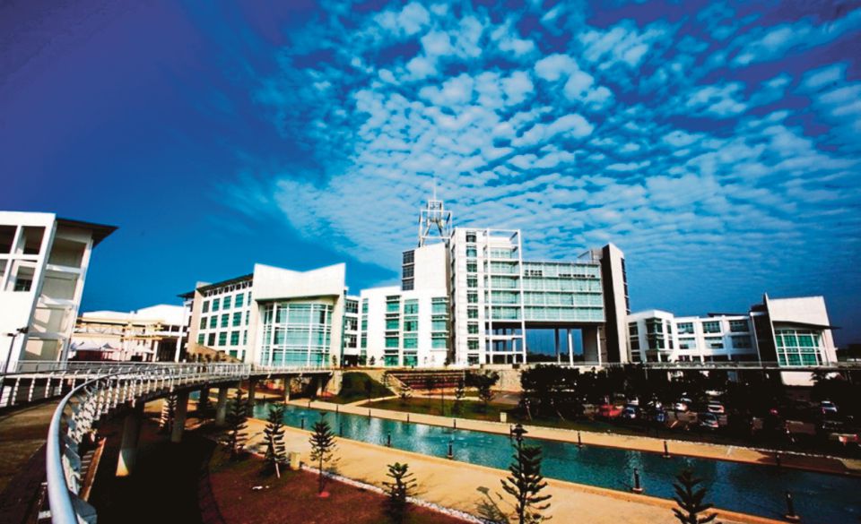 حرم جامعة UNIMAS